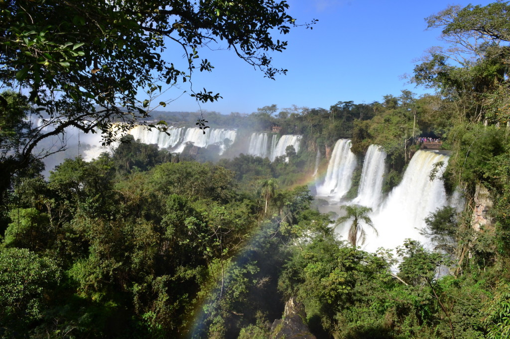 As Cataratas do Iguaçu é com certeza o principal atrativo de Foz do Iguaçu, mas aqui você vai encontrar muito mais coisas para fazer